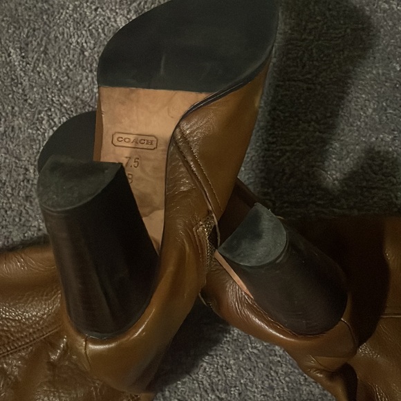 Women’s - Picture 2 of 3